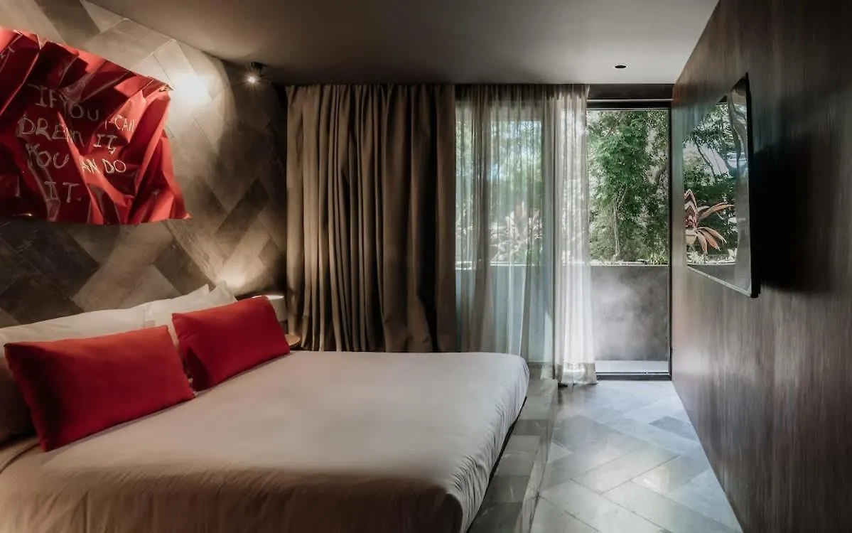 Barneys Ny Red Residence With Pool Tulum Apartmán